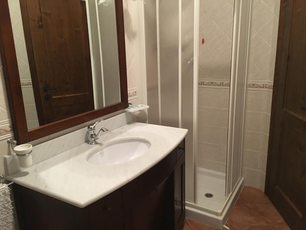 Appartamenti E Camere Il Poggio Di D'Angeli Lidia Auditore Bagian luar foto