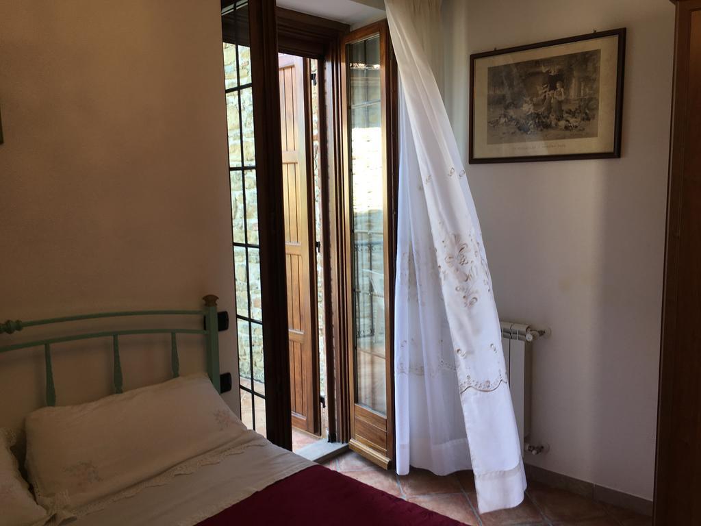 Appartamenti E Camere Il Poggio Di D'Angeli Lidia Auditore Bagian luar foto