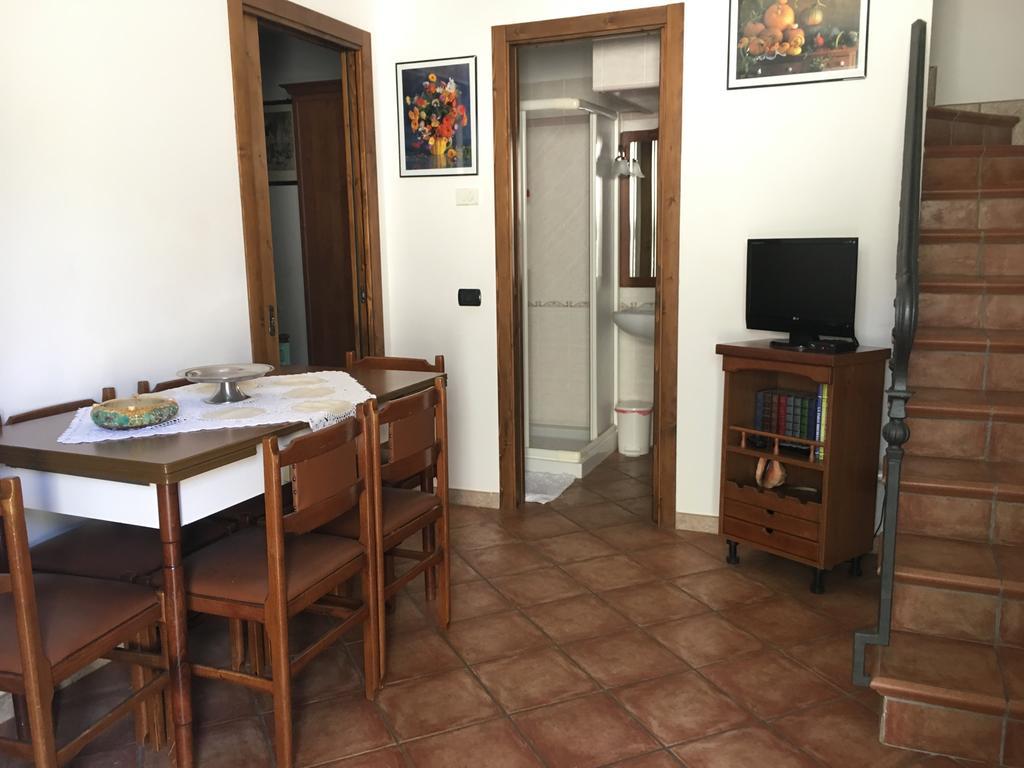 Appartamenti E Camere Il Poggio Di D'Angeli Lidia Auditore Bagian luar foto