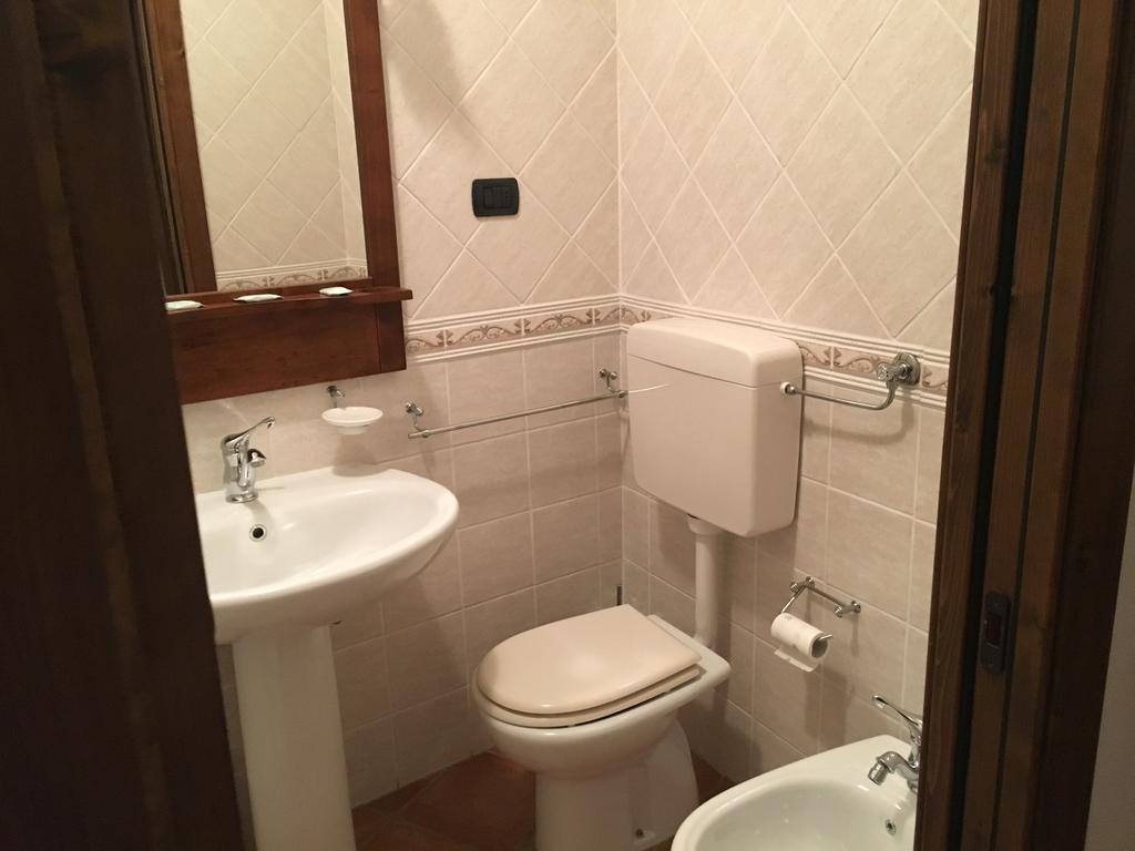 Appartamenti E Camere Il Poggio Di D'Angeli Lidia Auditore Bagian luar foto