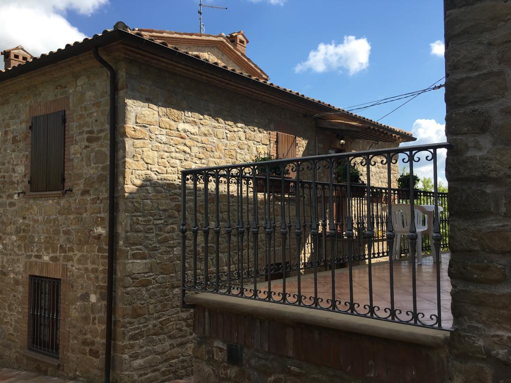 Appartamenti E Camere Il Poggio Di D'Angeli Lidia Auditore Bagian luar foto