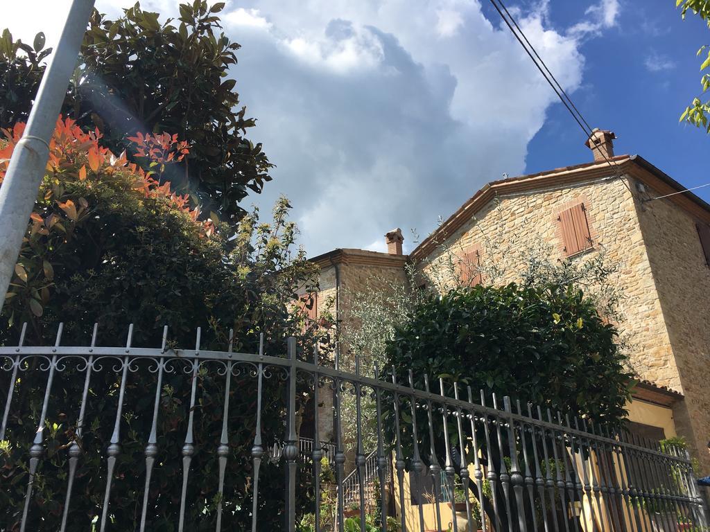 Appartamenti E Camere Il Poggio Di D'Angeli Lidia Auditore Bagian luar foto
