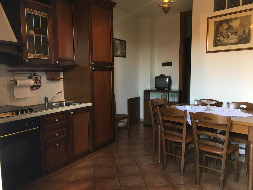 Appartamenti E Camere Il Poggio Di D'Angeli Lidia Auditore Bagian luar foto