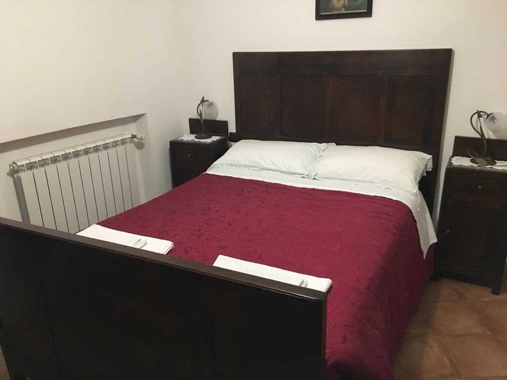 Appartamenti E Camere Il Poggio Di D'Angeli Lidia Auditore Bagian luar foto