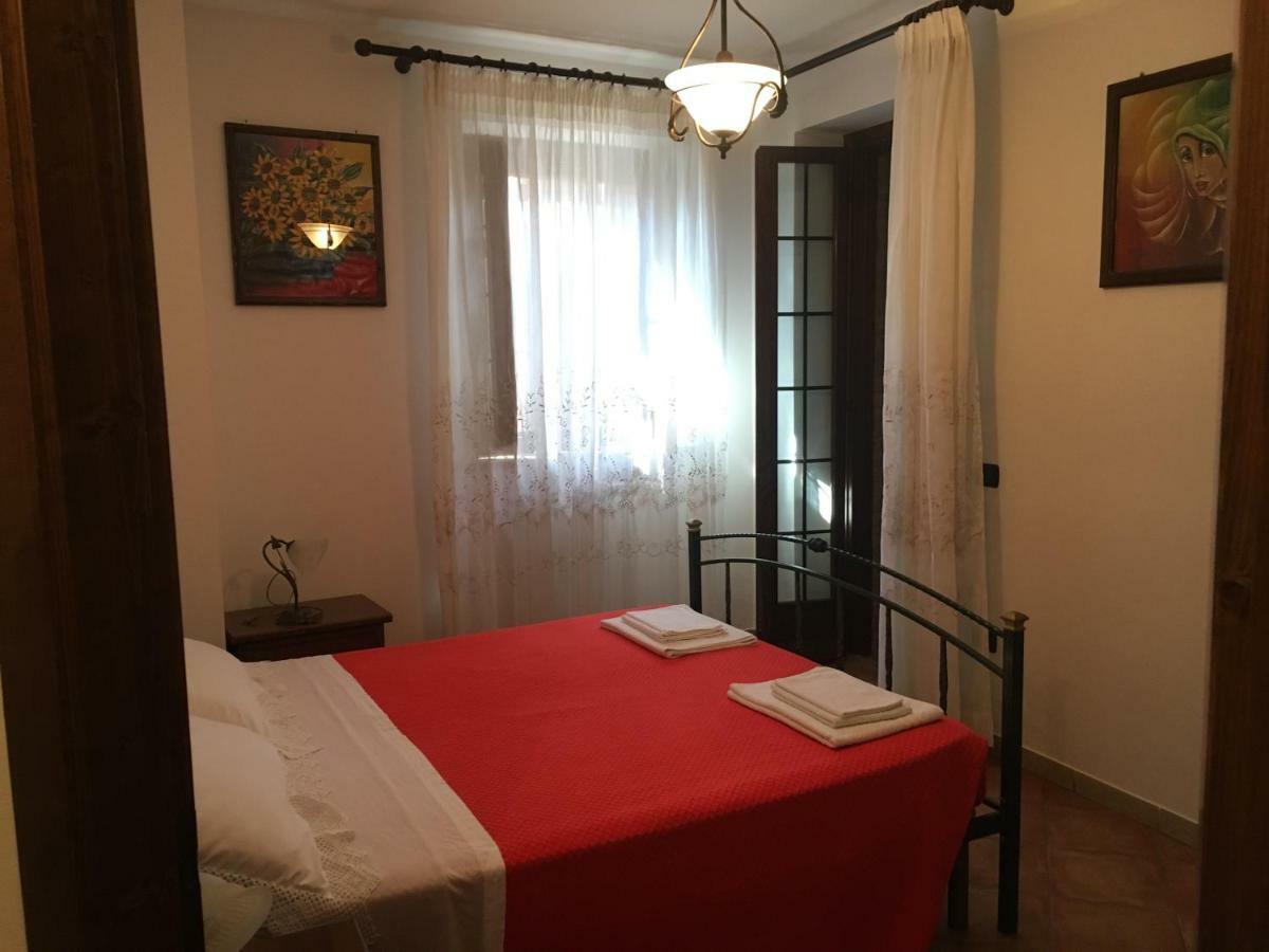 Appartamenti E Camere Il Poggio Di D'Angeli Lidia Auditore Bagian luar foto