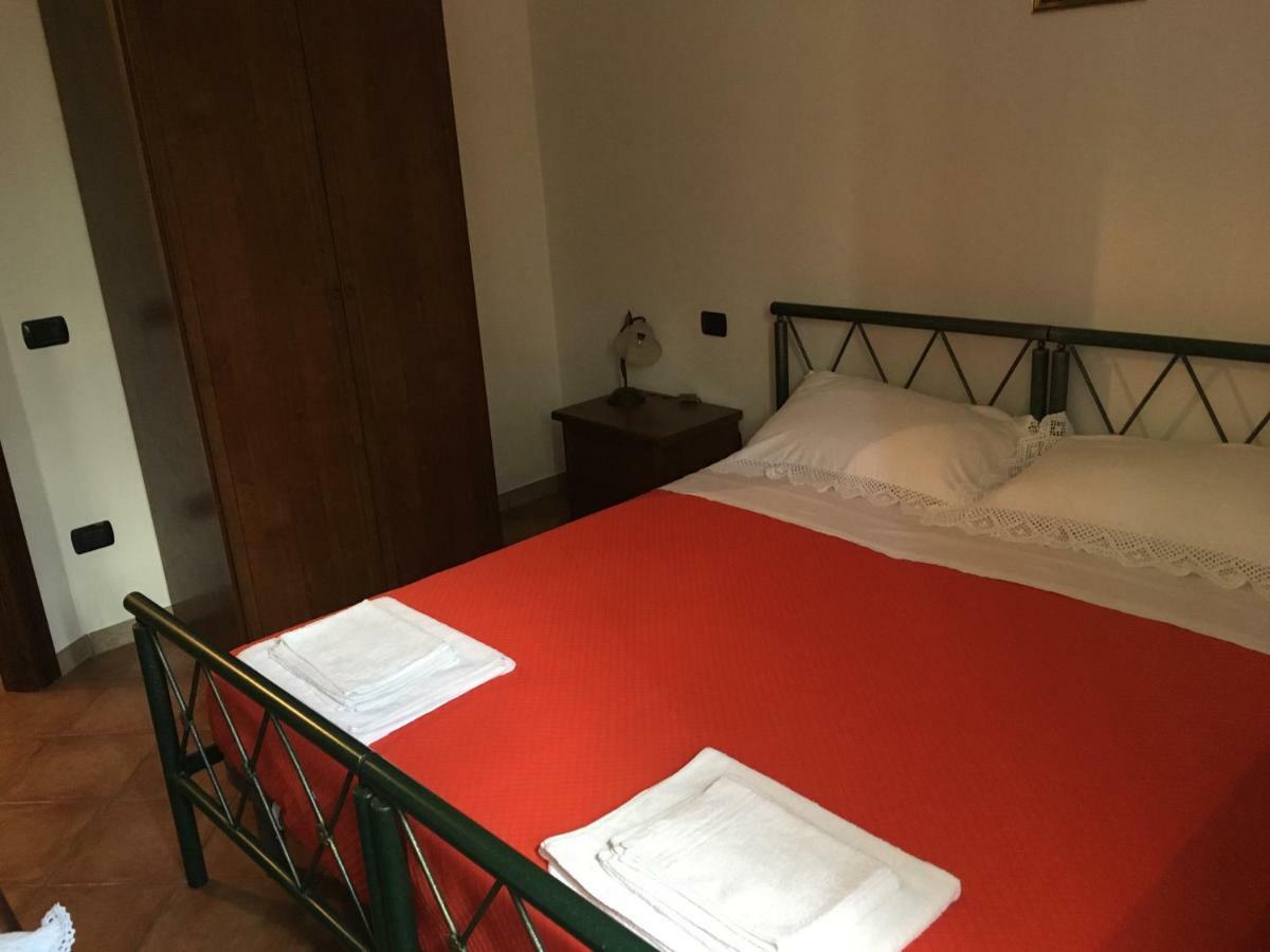 Appartamenti E Camere Il Poggio Di D'Angeli Lidia Auditore Bagian luar foto