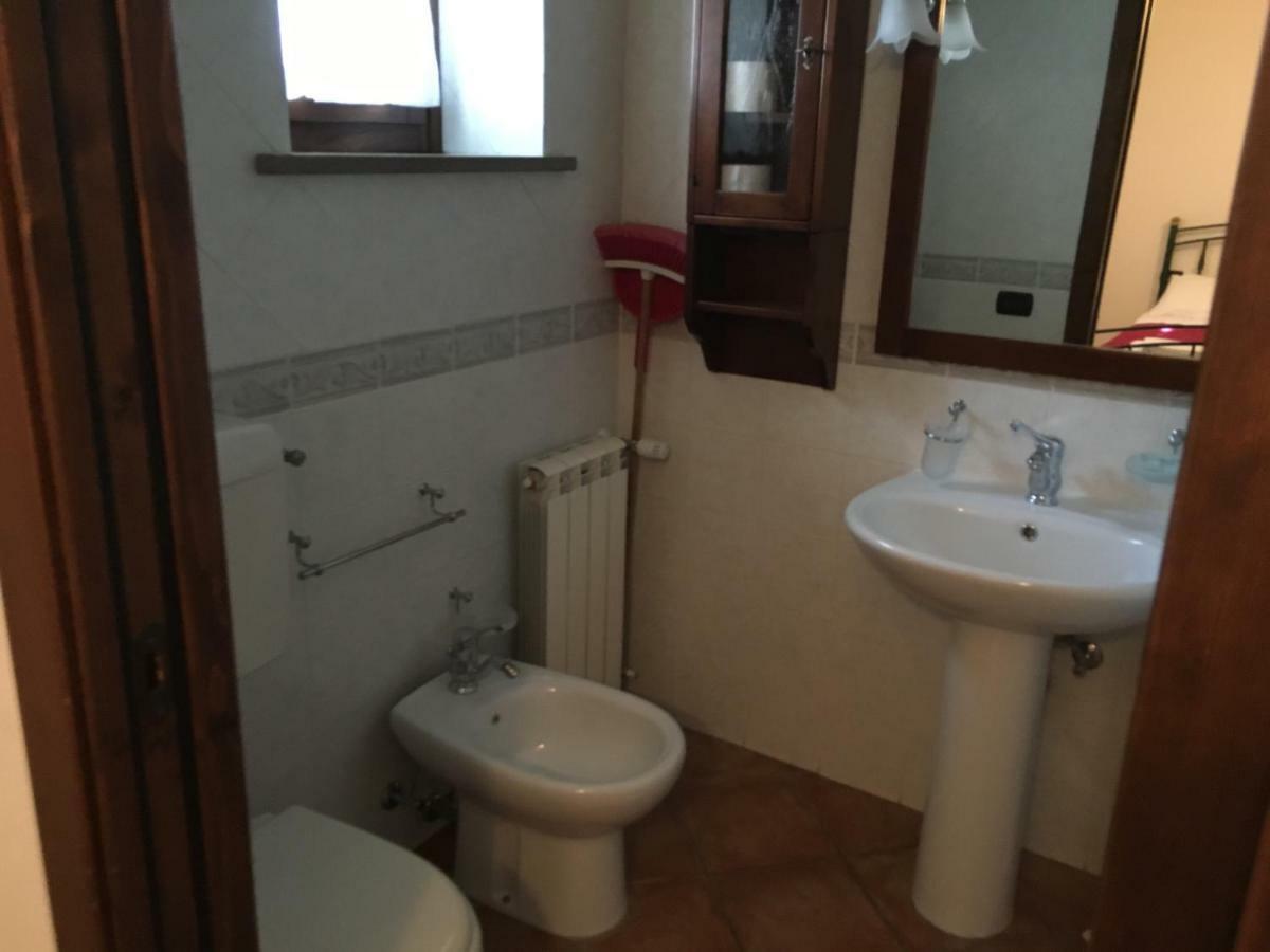 Appartamenti E Camere Il Poggio Di D'Angeli Lidia Auditore Bagian luar foto