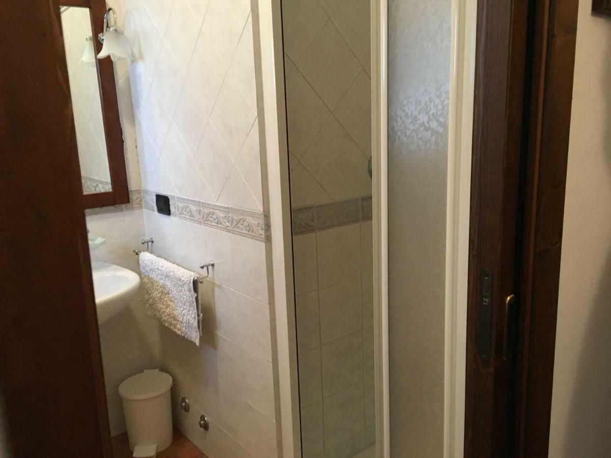Appartamenti E Camere Il Poggio Di D'Angeli Lidia Auditore Bagian luar foto